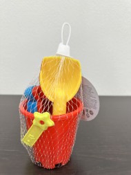 Песочный набор "След на песке"(ведерко,2 лопатки,2 форм.)в сетке(9х8х8,7) (арт. И-8397) Песочный набор "След на песке"(ведерко,2 лопатки,2 форм.)в сетке(9х8х8,7) (арт. И-8397)